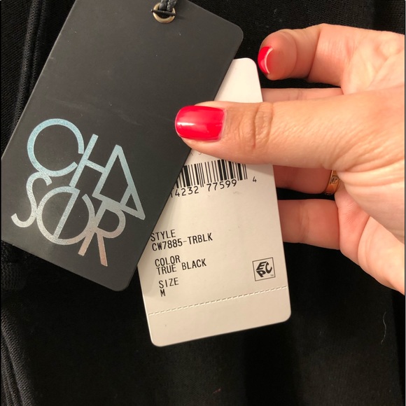 Brand new Chaser cropped hoodie in all black - Picture 5 of 9